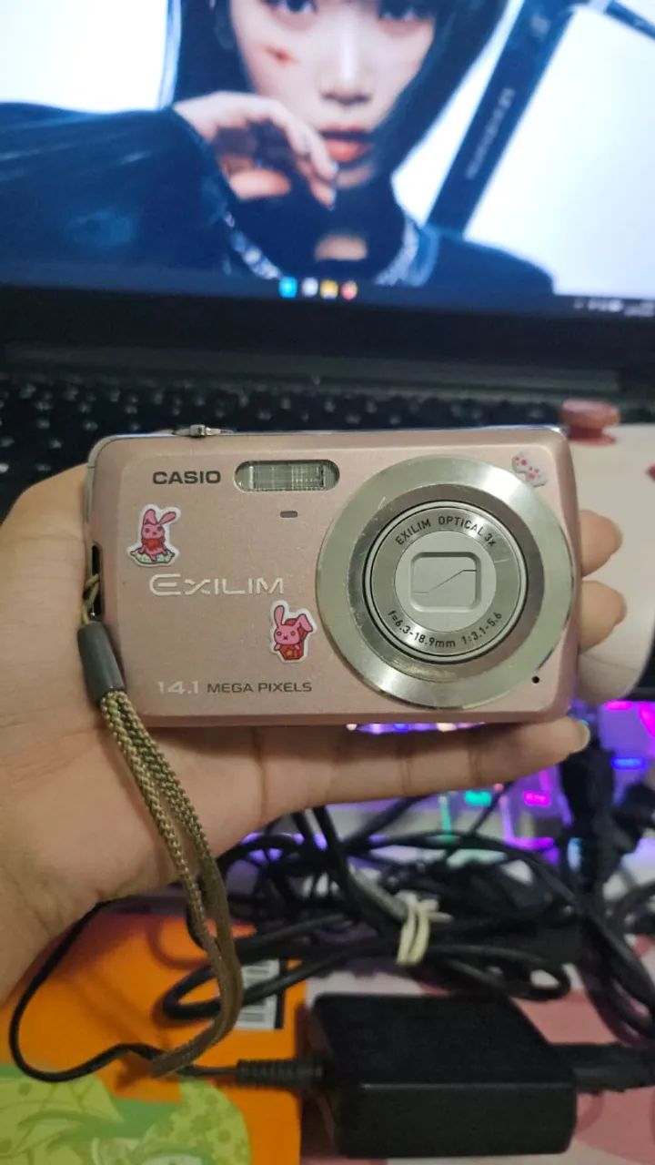 Câmera digital Casio Exilim EX-Z37