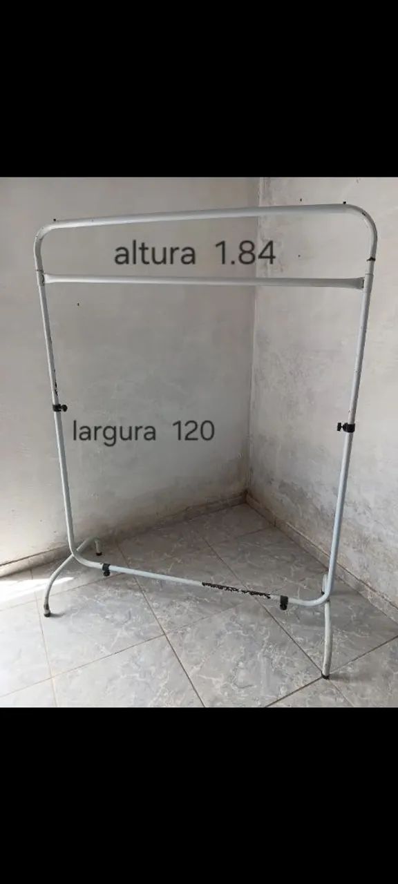 Arara de chão 