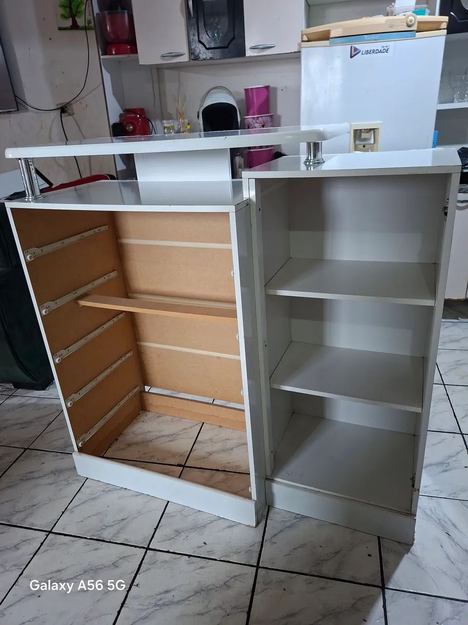Cômoda 4 gavetas e 1 porta  - Foto 4