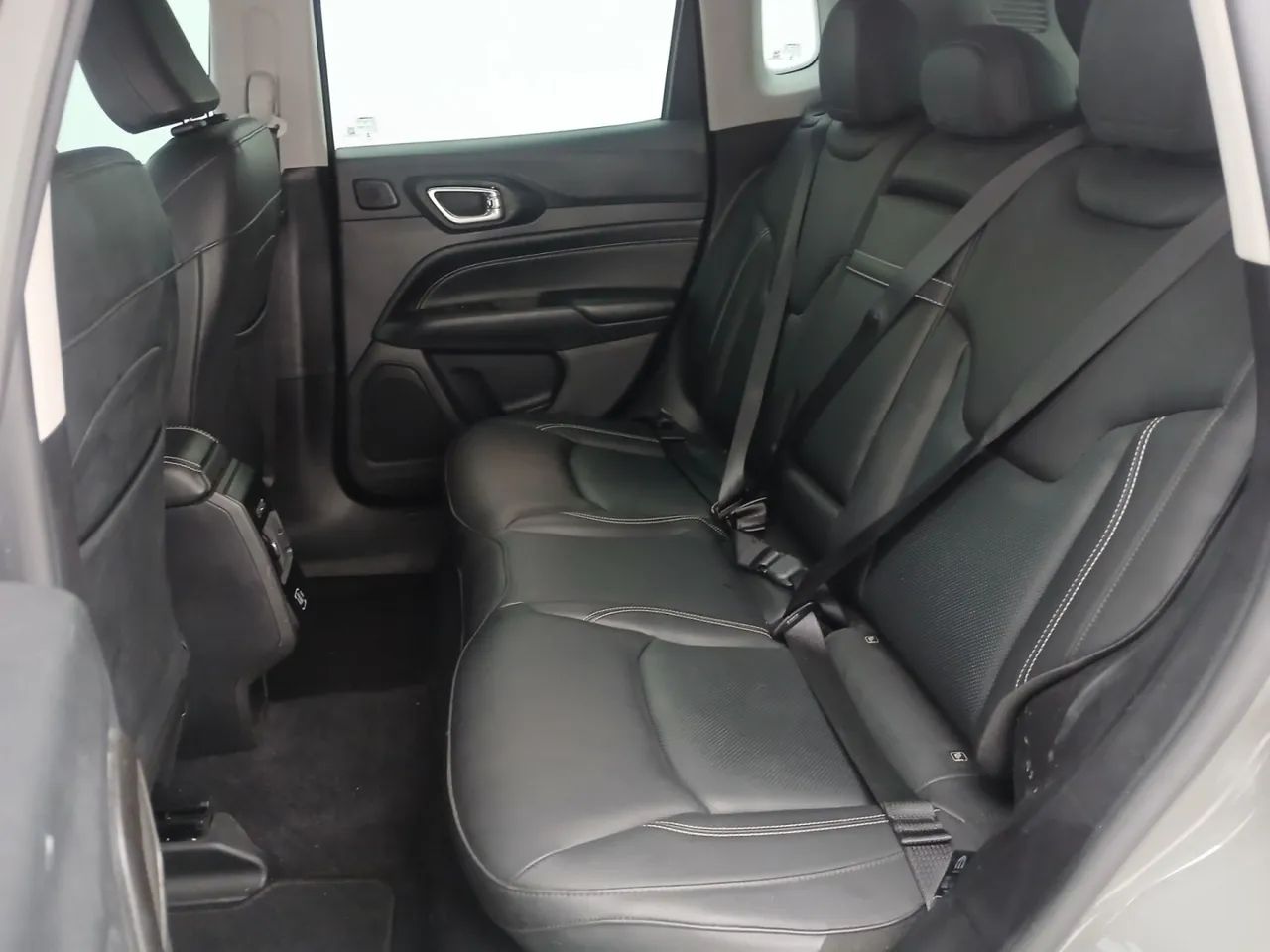 Jeep Compass LONG. T270 1.3 TB 4x2 Flex Aut., foto 17 de 18
