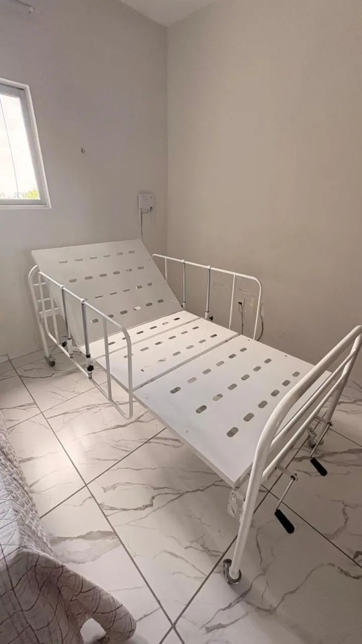 Cama hospitalar semi-nova (6 meses de uso) - Foto 2