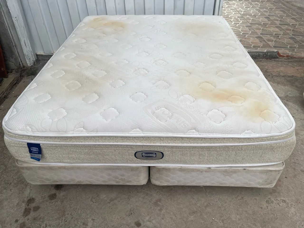 Cama Box Queen Size Simmons  - Foto 2