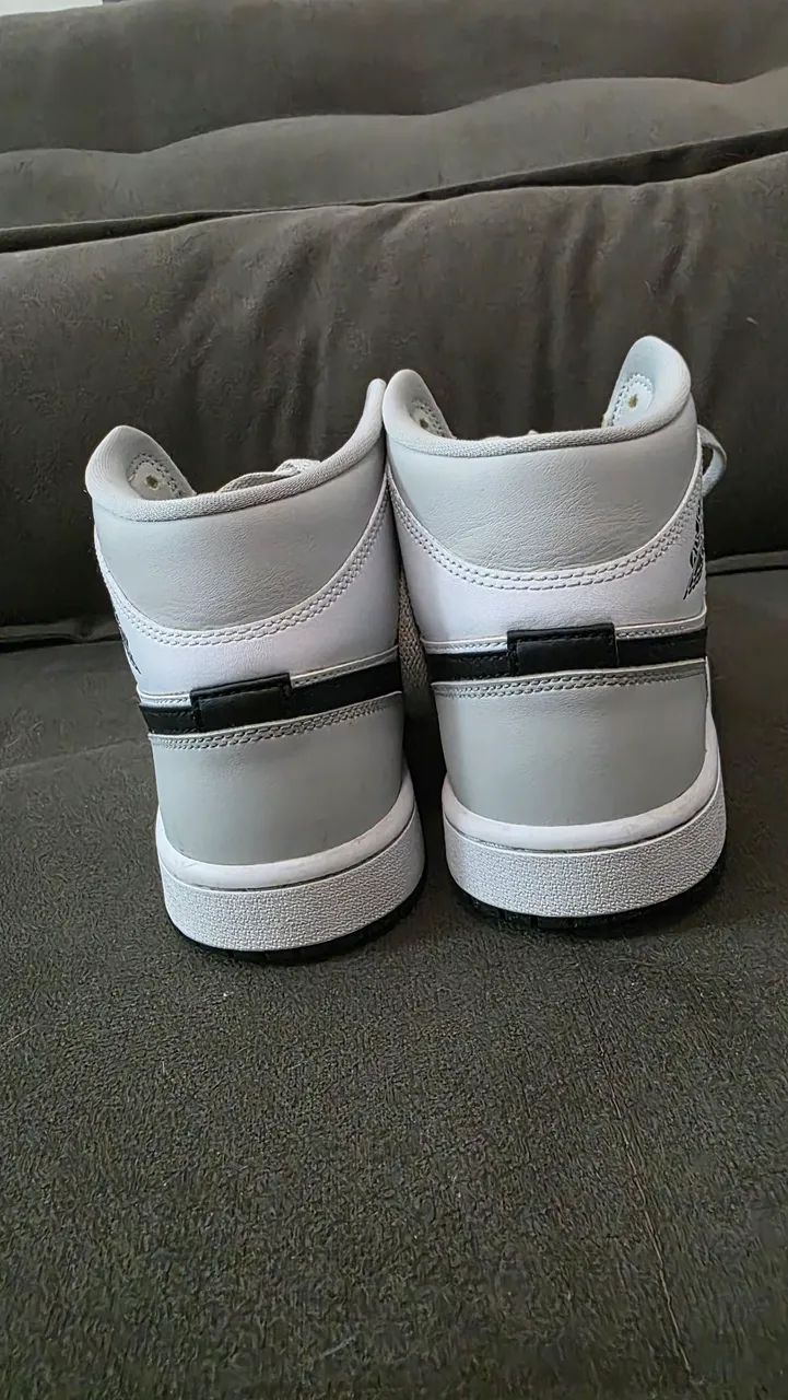 Nike Air Jordan 1 Mid Light Smoke Grey - Foto 3