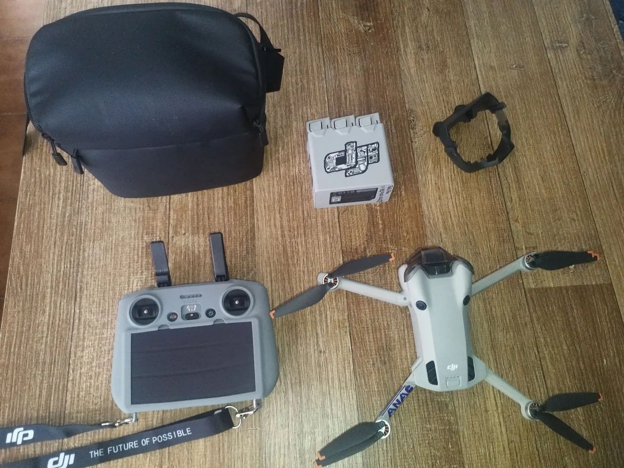 Drone-DJI MINI 4 PRO + COMBO FLY MORE +CARTAO DE MEMÓRIA  - Foto 2