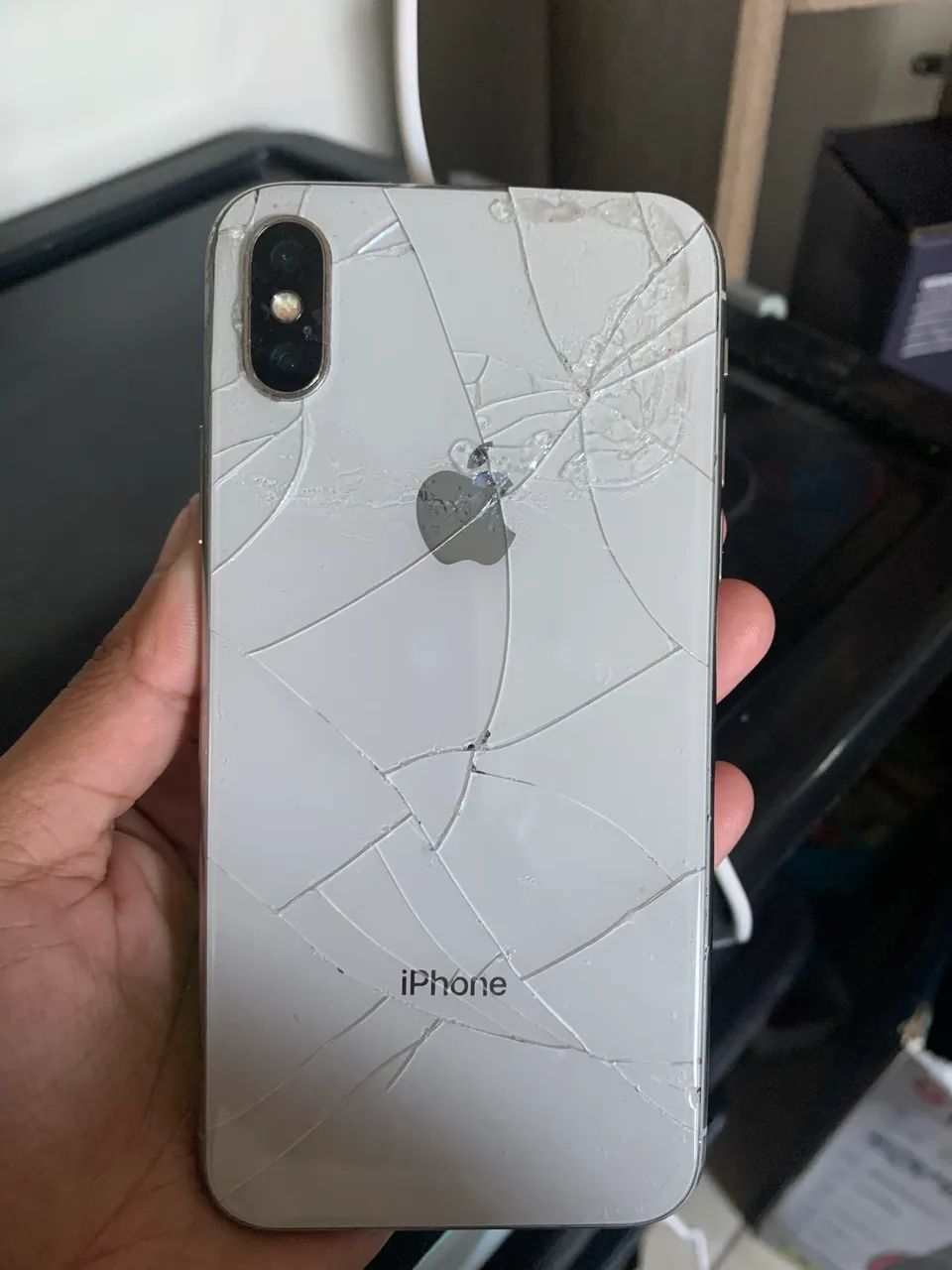 Vendo iPhone X para peças ou quem tiver interesse em arrumar  - Foto 2