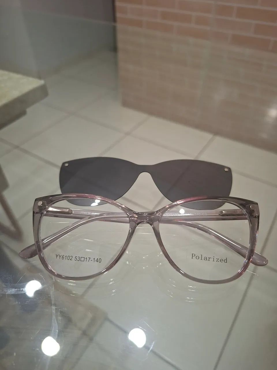 Óculos clipon feminino 