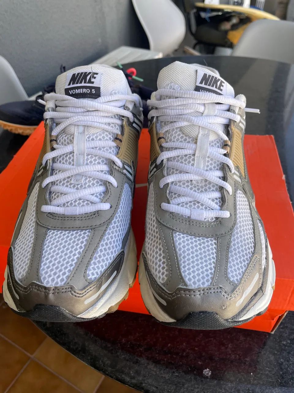  Tenis Nike vomero 5  - Foto 3