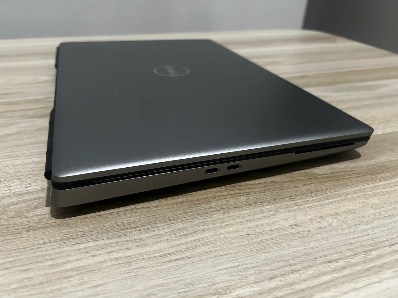 Notebook Dell Precision 7750 i7 10ª 32GB GPU 6GB 256GB de SSD