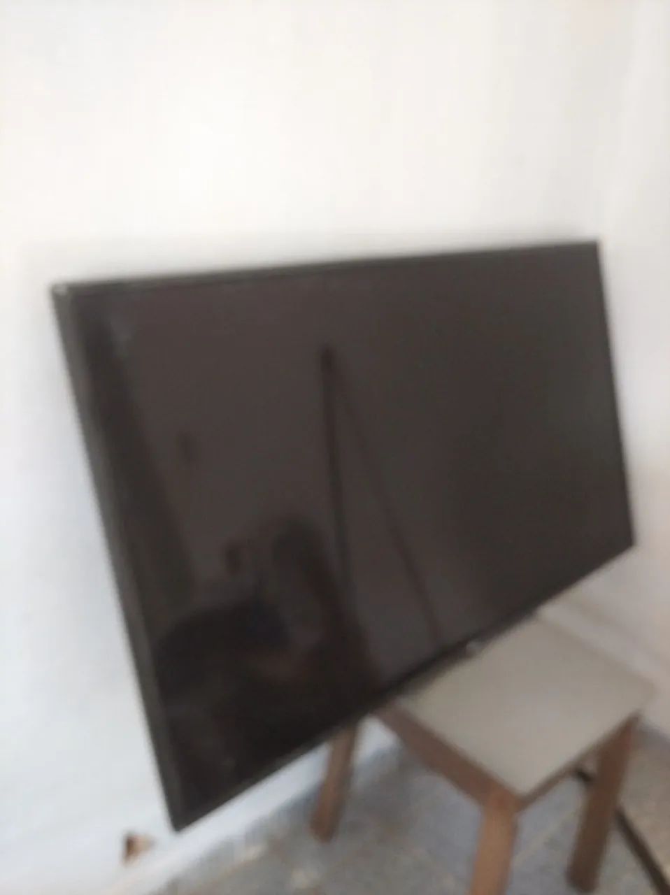 Vendo tv LG com defeito 
