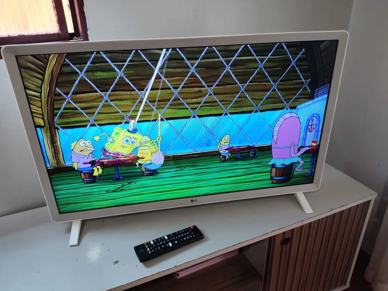 TV 32 POL. SMART WI-FI.  LG - Foto 3
