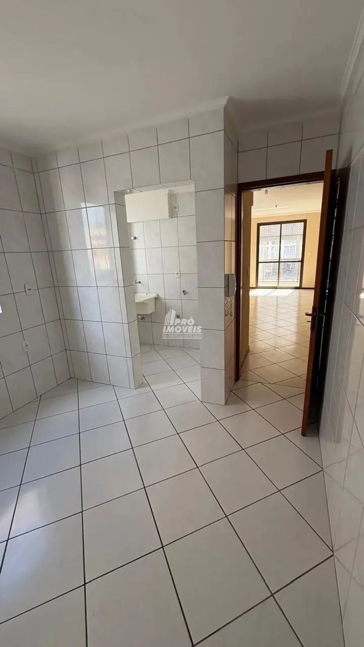 APARTAMENTO NO CENTRO, FRENTE, SACADA E CHURRASQUEIRA - Foto 8