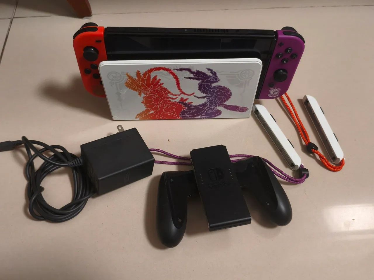 Nintendo switch OLED pokémon Scarlet e Violet edition