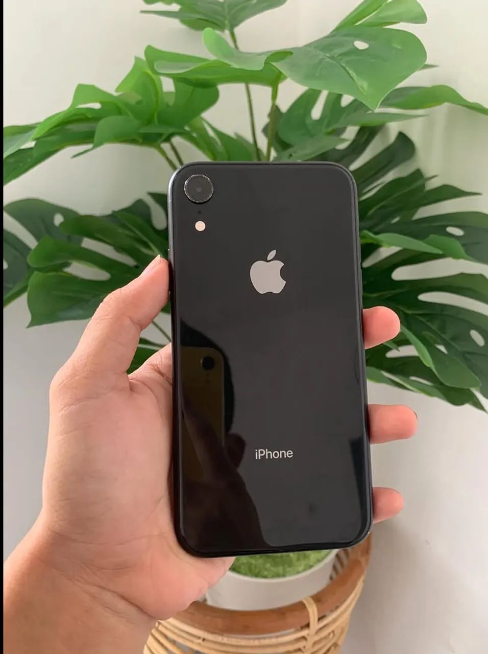 XR iPhone preto 
