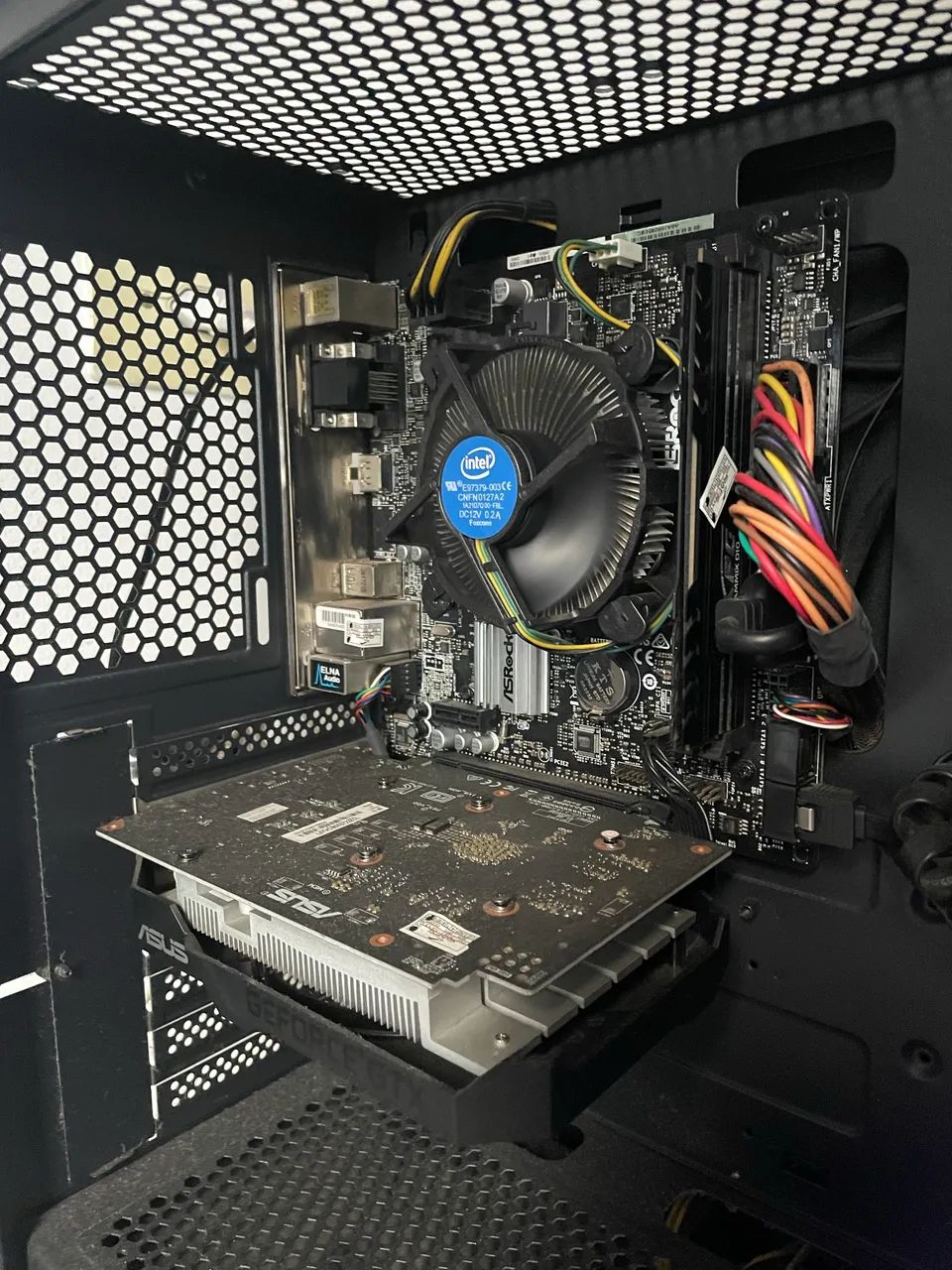 Pc Gamer i5 9400f GTX 1650 4GB