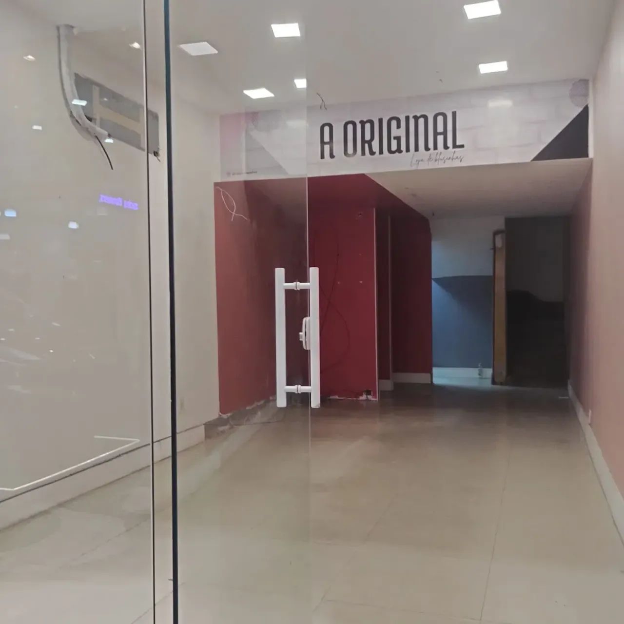 Loja para Alugar com 93m² em Centro - Nova Iguaçu - RJ