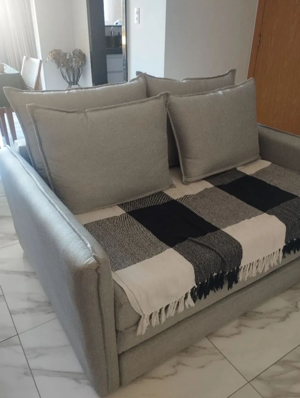 Sofá -Cama novíssimo 