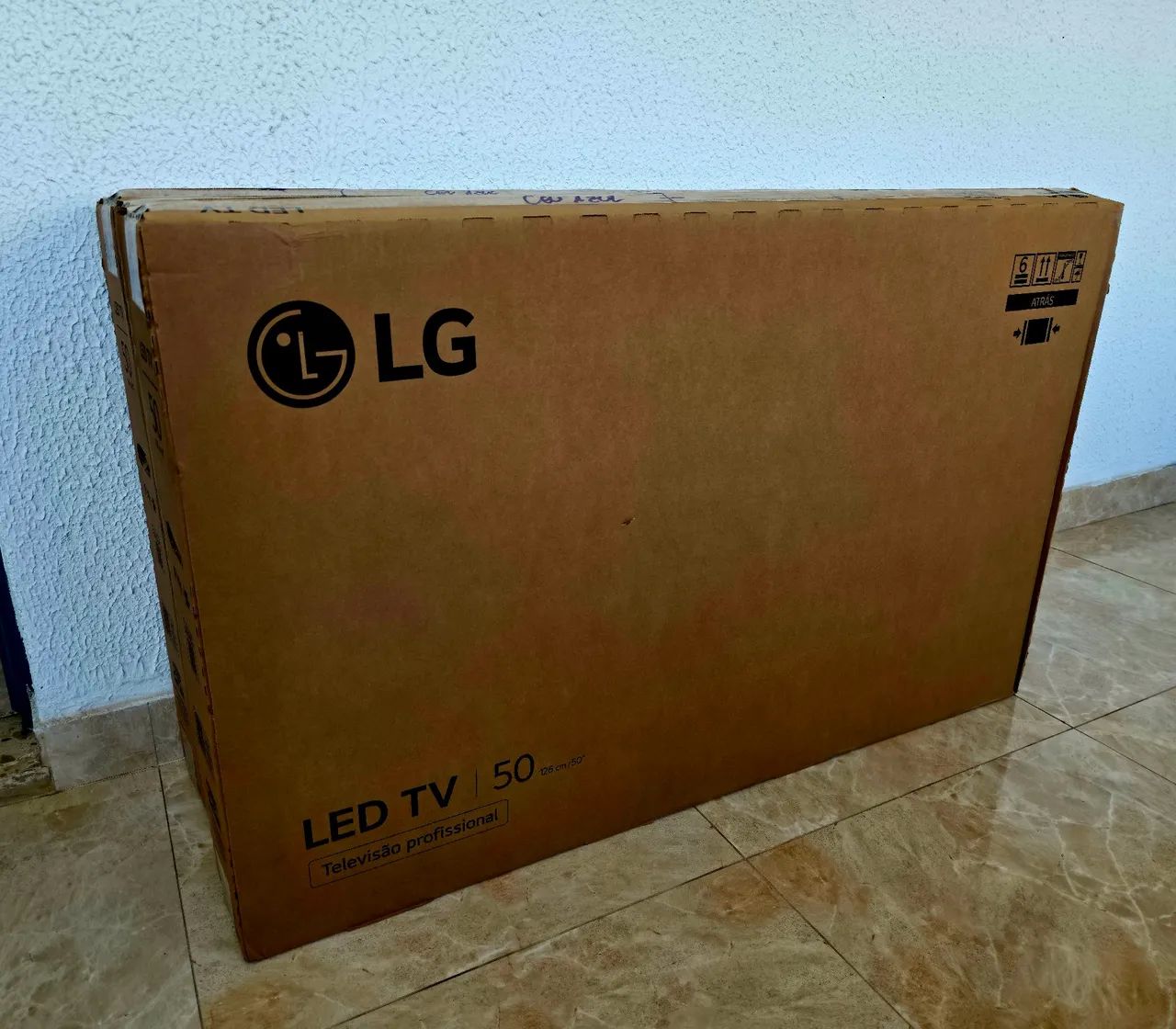 Smart TV LG 50 Polegadas UHD 4K, Lacrada (aceito cartão)