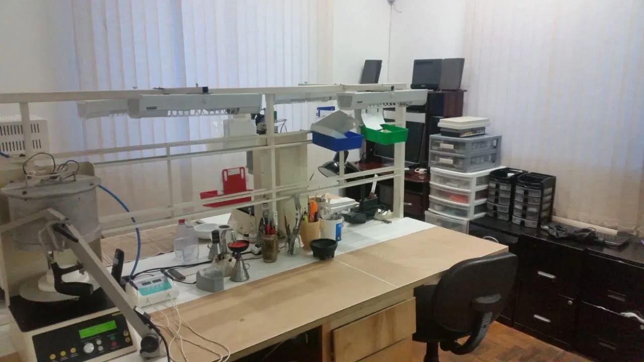 Bancada de Prótese Dentária  - Foto 2