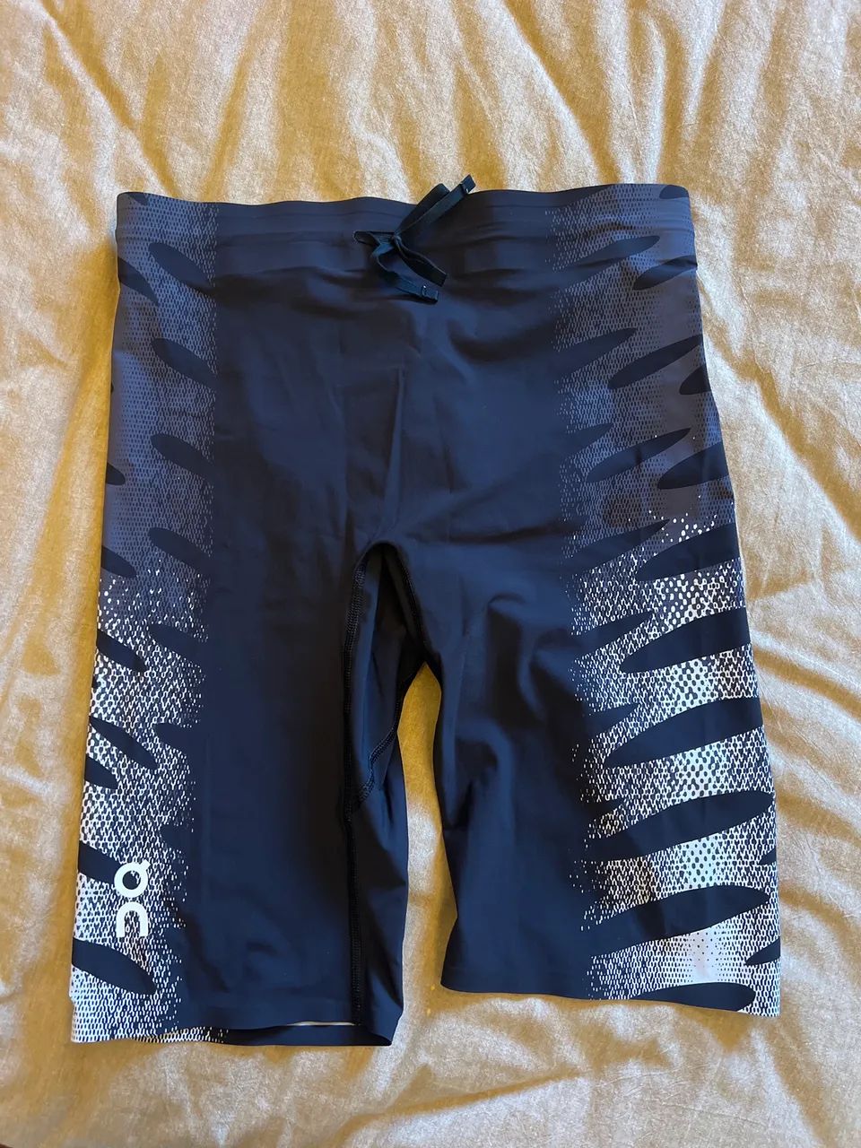 On zero half tights