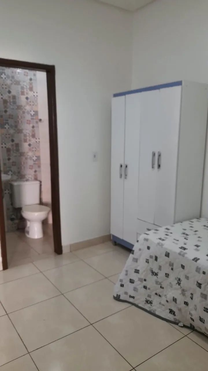 kitnet mobiliada no Setor Universitário Só para Mulheres