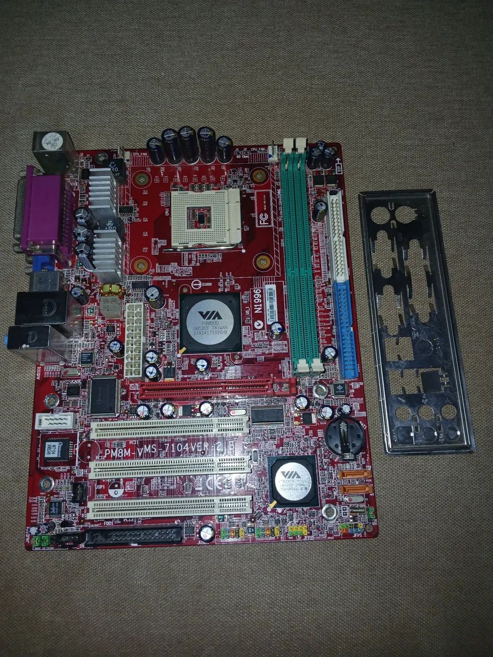 Placa Mãe MSI PM8M-V MS-7104 Socket 478 (Com Espelho) - Foto 2