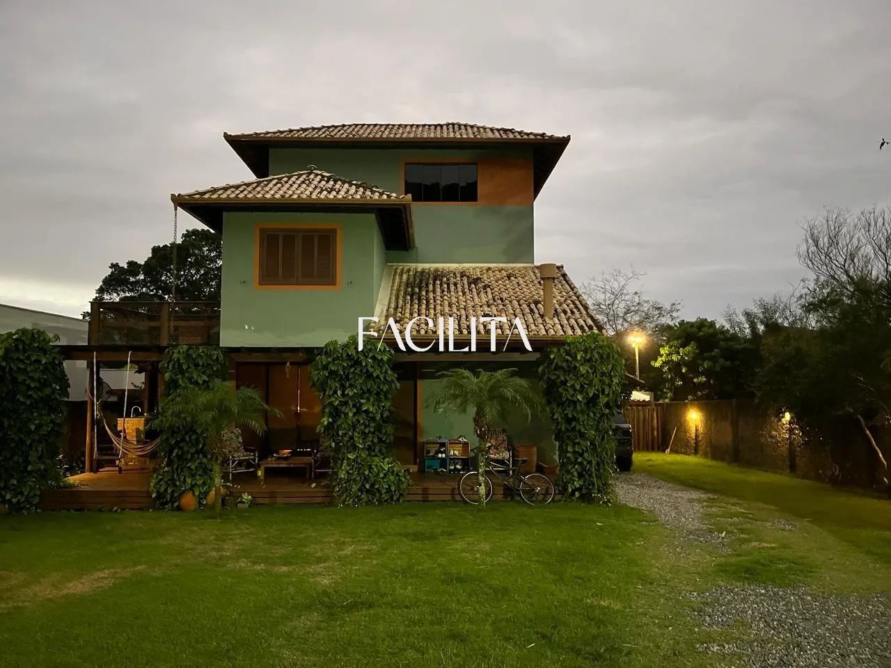 Casa com 3 quartos no bairro Pântano do Sul, Florianópolis.