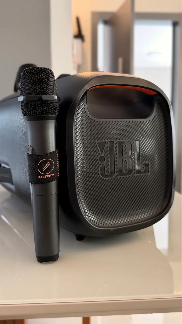 Caixa jbl partybox semi nova 