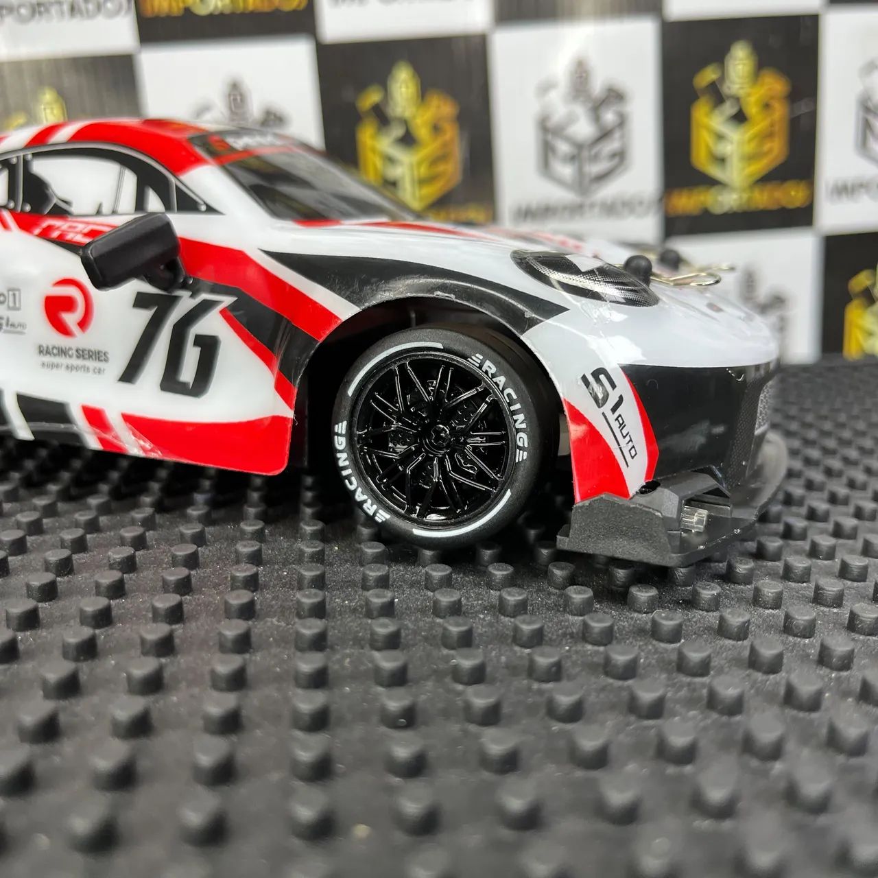 Carrinho Drift Controle Remoto com LED - Pneus Extras e Cones - Foto 4