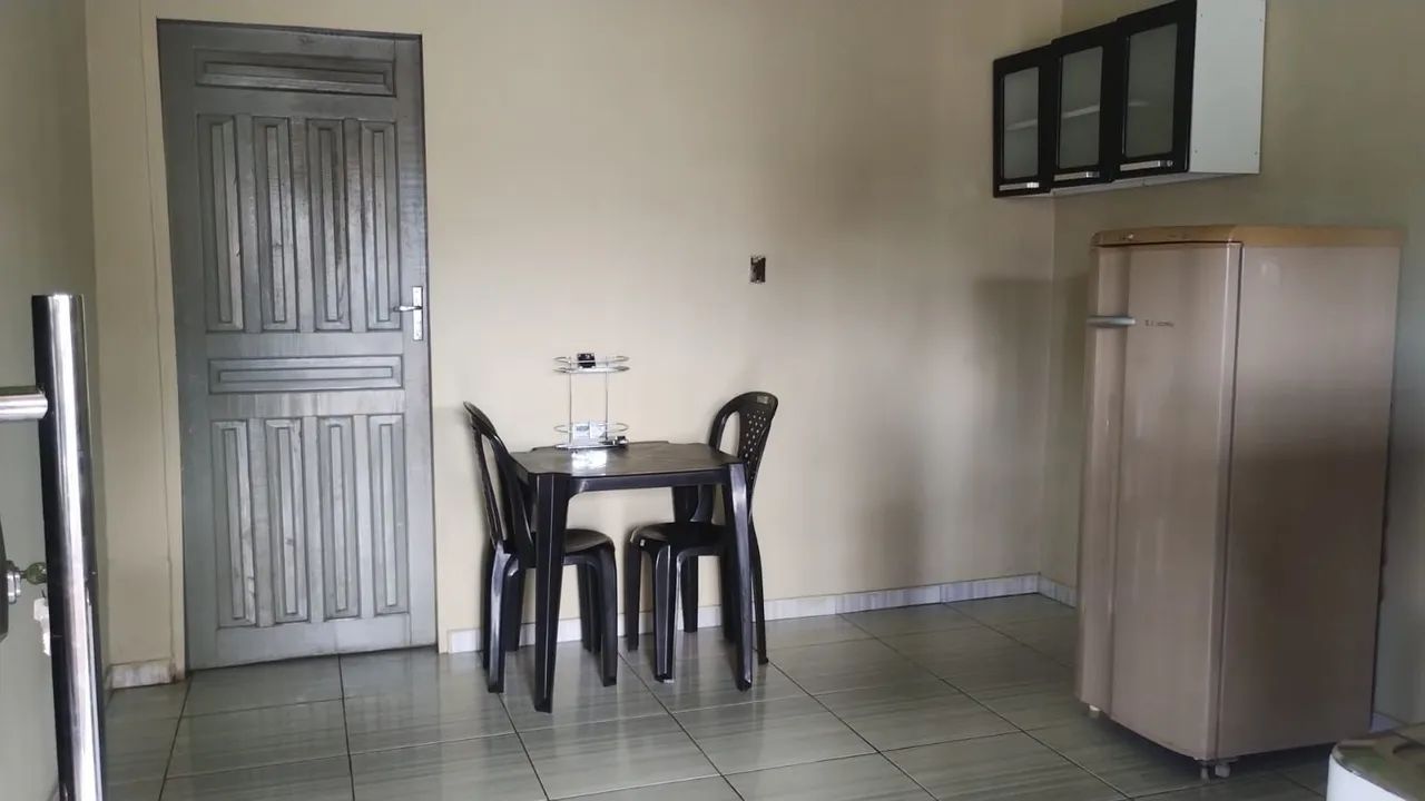 Aluga-se kitnet mobiliado com agua e energia incluso. - Foto 4