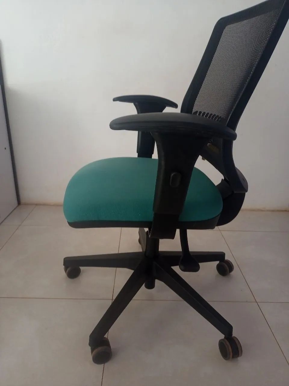 Cadeira escritório - Foto 4