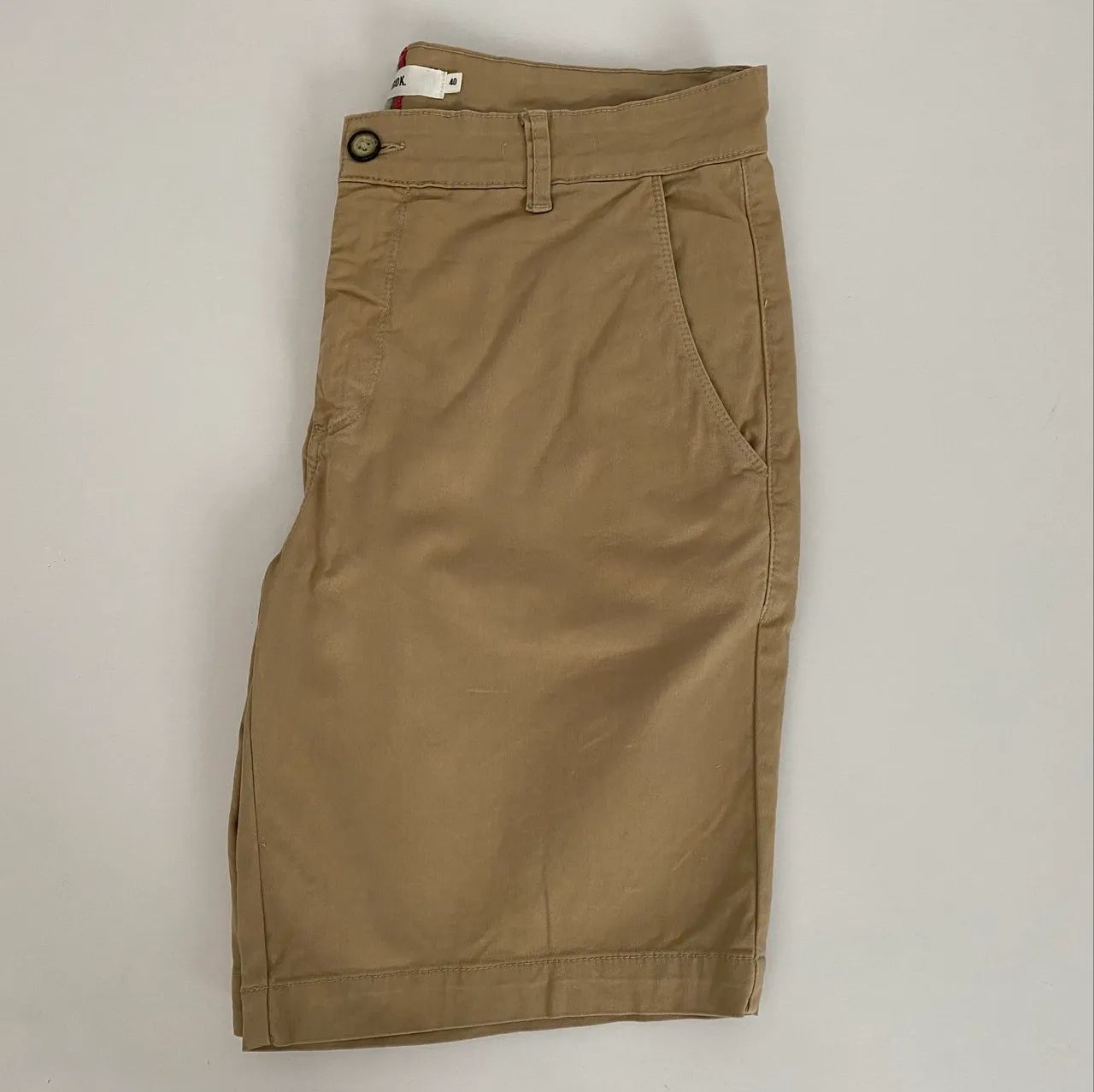 Bermuda Chino Sarja Sergio K Caqui Original - 40 - Foto 4