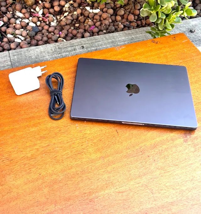 Macbook M3 PRO 14" Preto Espacial - Foto 3
