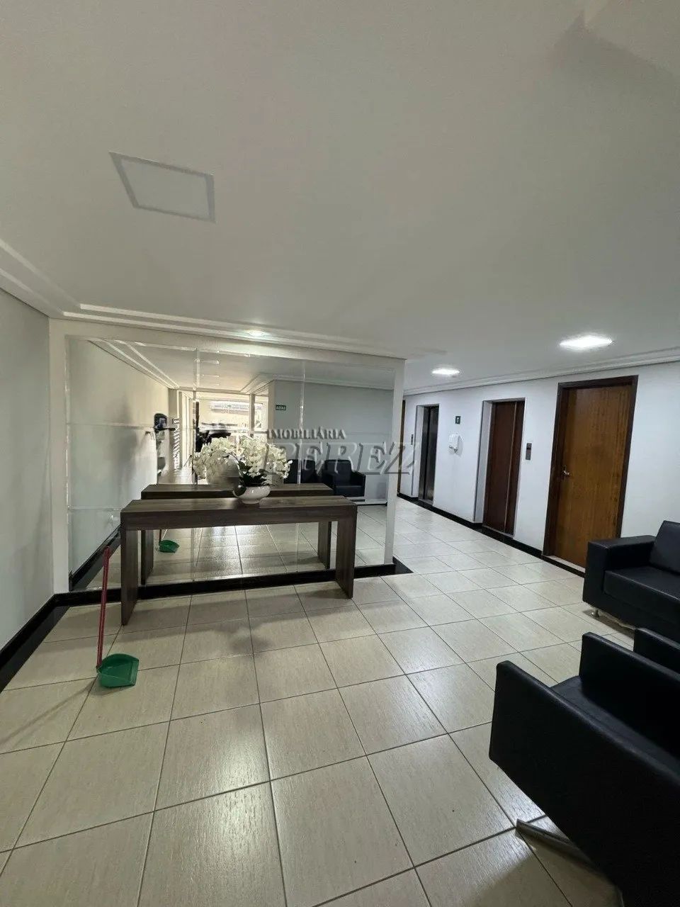 Apartamento à venda na região Central de Londrina - Edifício Caravelas - Foto 2
