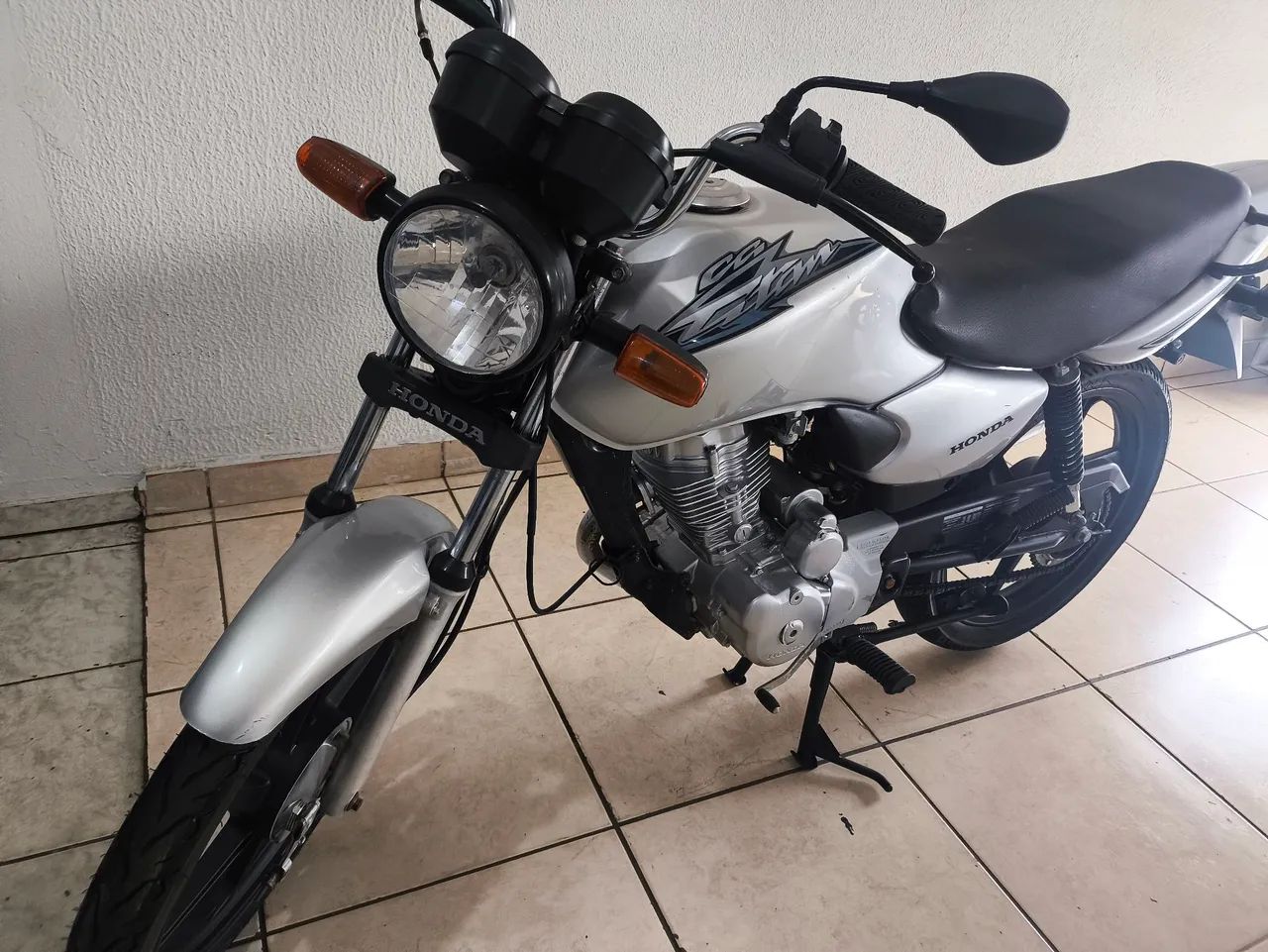 Titan 125 Es - Foto 5