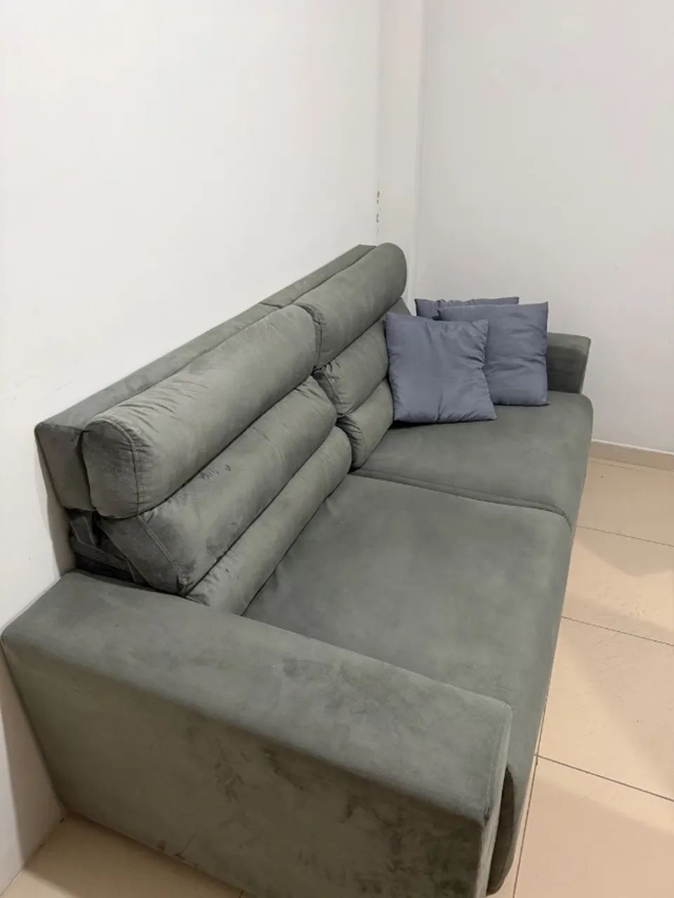 Sofá 4 Lugares Confortável - Ótimo Estado - Pronto para Uso - Foto 2