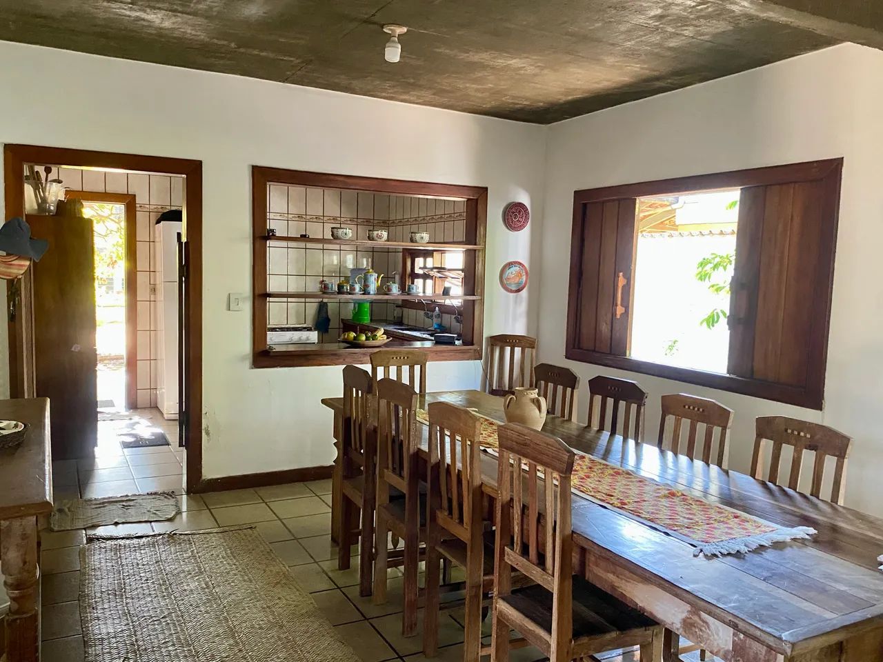 Mesa de ipê rústica de doze lugares e aparador  - Foto 2