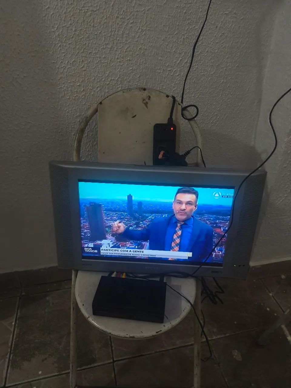 Tv Philips 14' com conversor e antena digital 