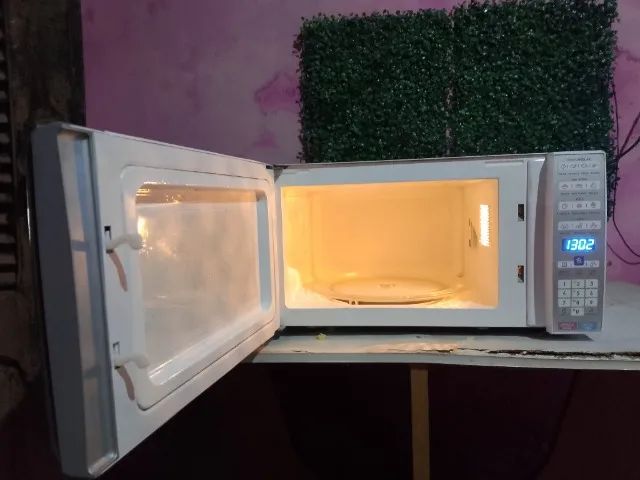 Microondas Eletrolux 34 litros 