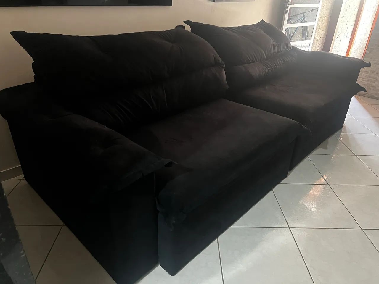 Sofá Retrátil 3M de largura no Suede ( Preto)