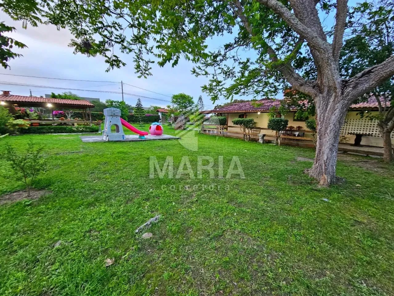 Chácara com amplo jardim com 06 quartos à venda em Sairé/PE! - Foto 15