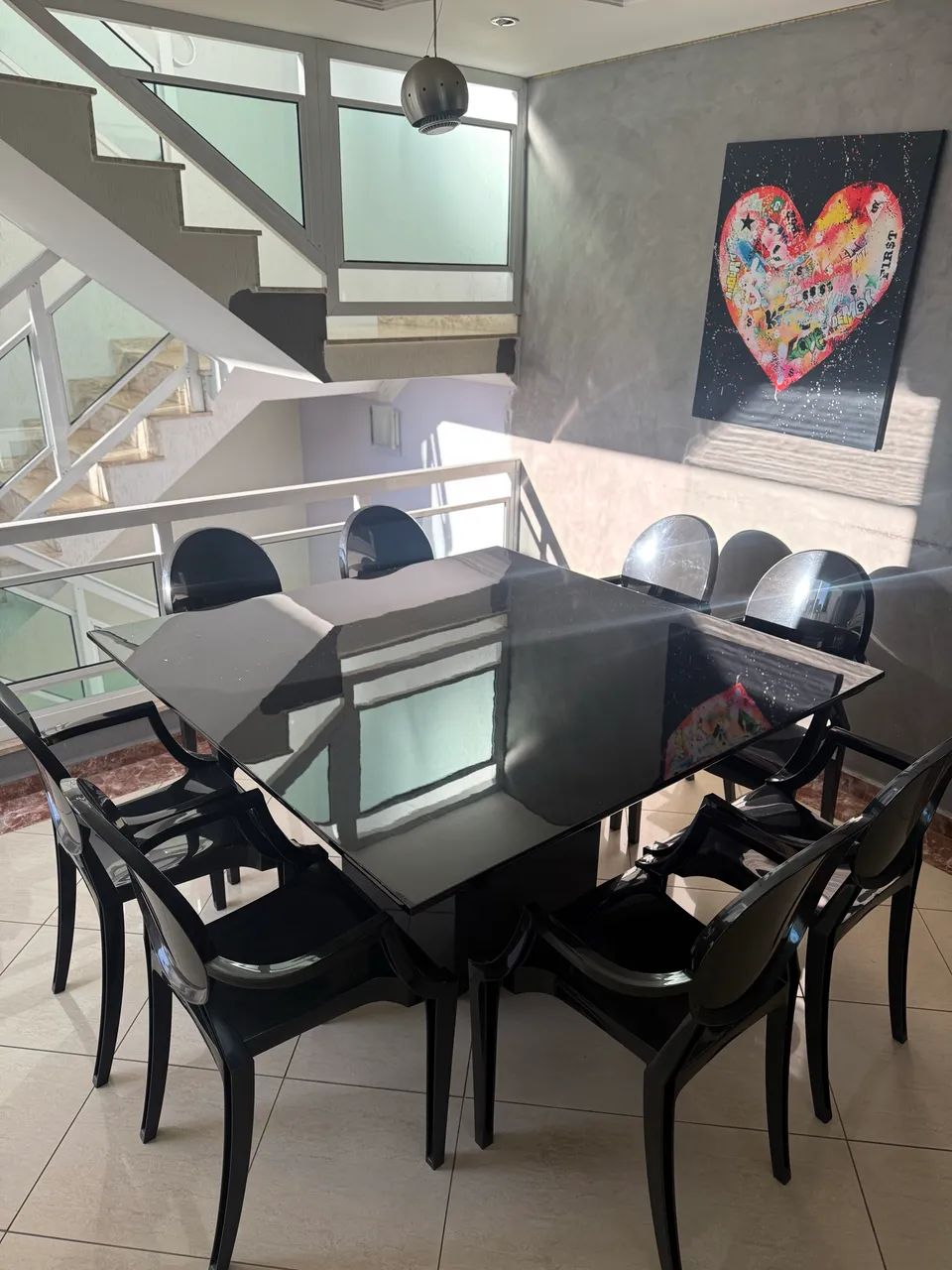 Mesa de jantar preta com 8 cadeiras  - Foto 2