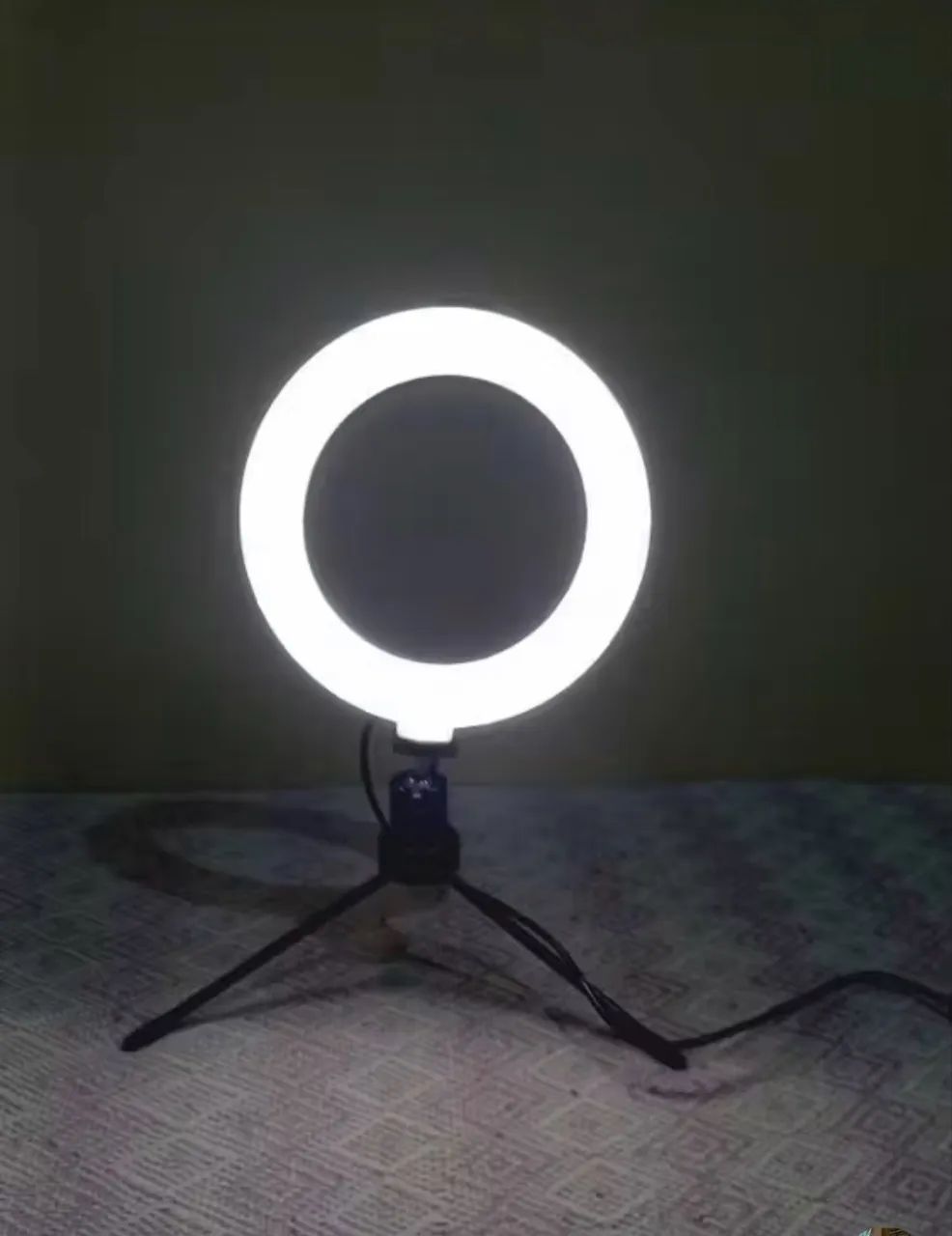 Ring Light LED de Mesa 6 Polegadas (16 cm) com Tripé - Iluminador para Fotos, Vídeos - Foto 5
