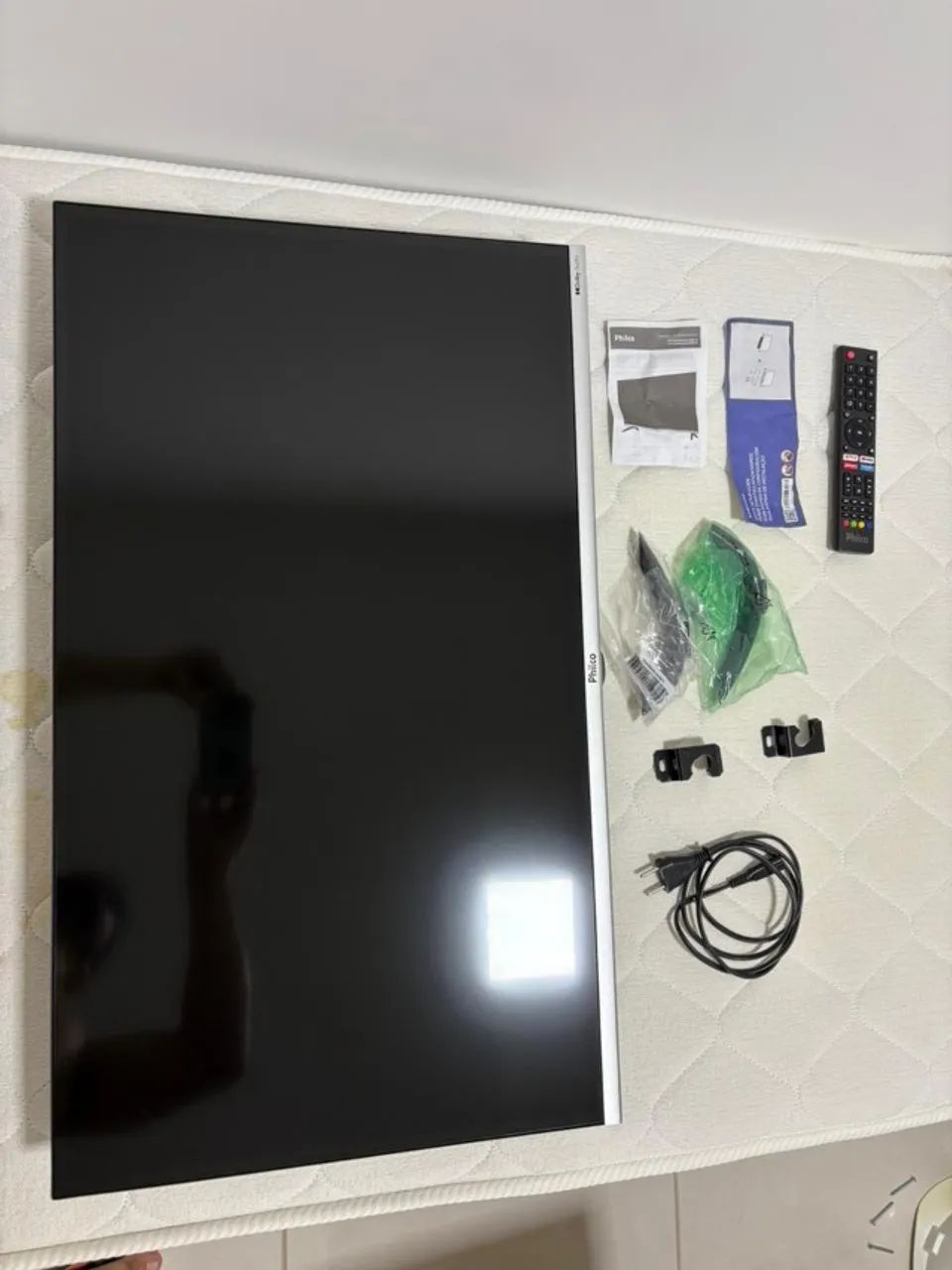 Smart TV Philco 32" Android TV - Com Nota Fiscal - Sem Defeito - Foto 4