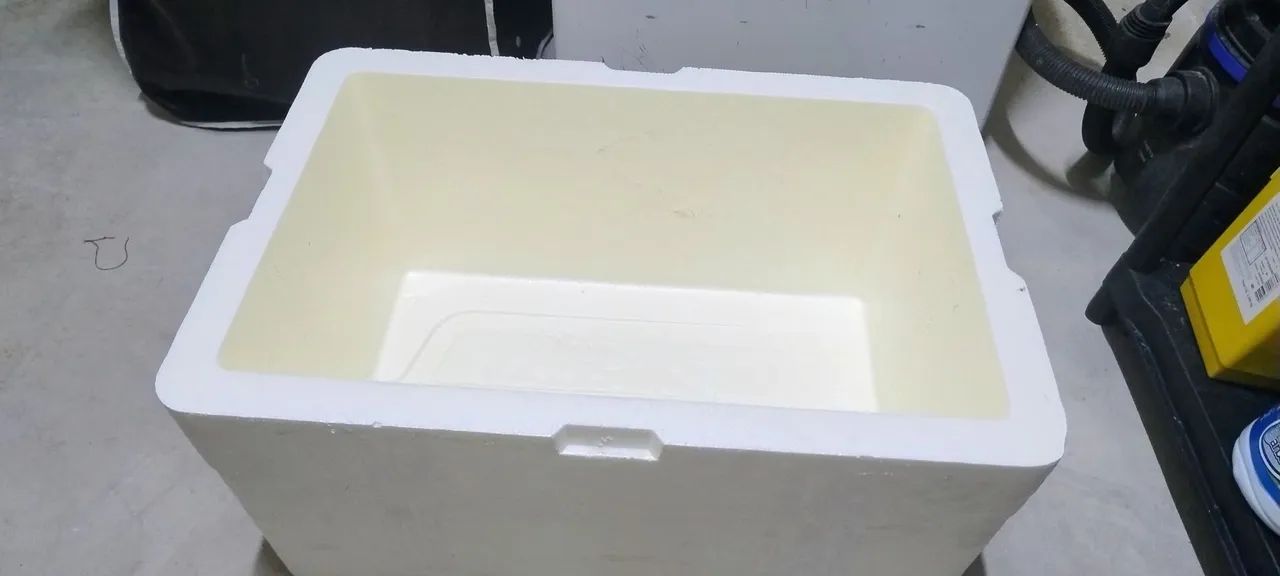 Caixa térmica de isopor 50 litros 