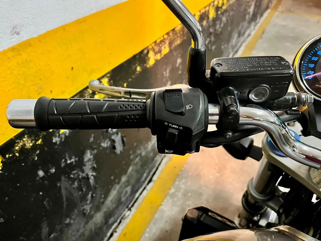 CB 1300F - Foto 4
