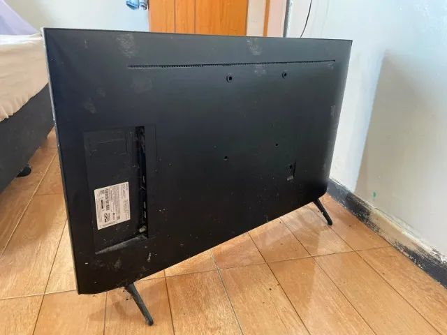 TV Samsung Crystal 43' UHD 4K (Defeito) - Foto 3