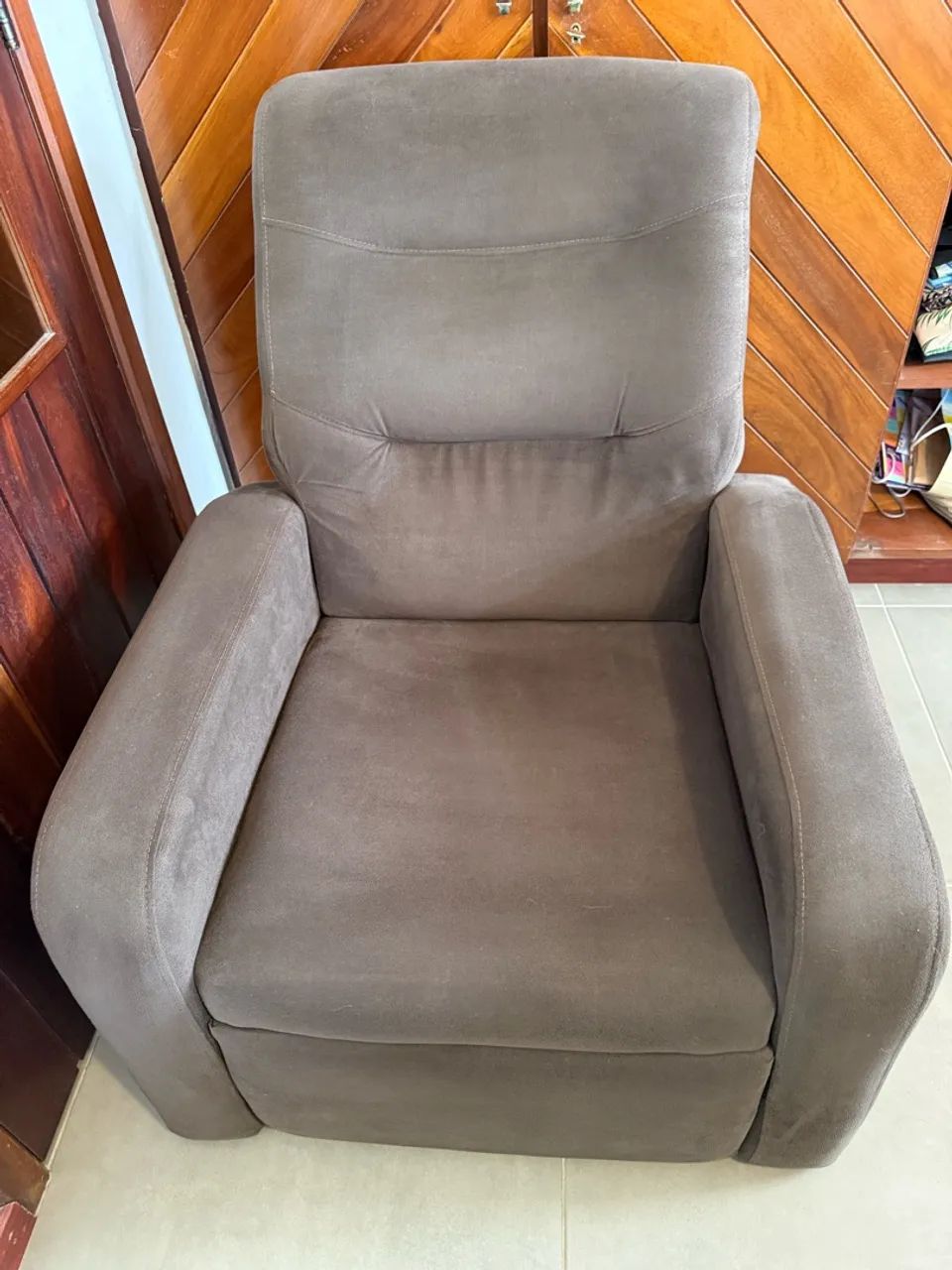 Poltrona Reclinável Matrix - Máximo Conforto para a sua Casa!
