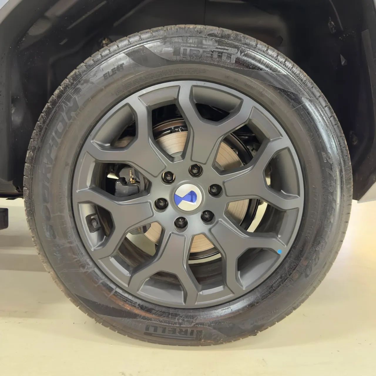Denza B5 4WD 2027 - Foto 2
