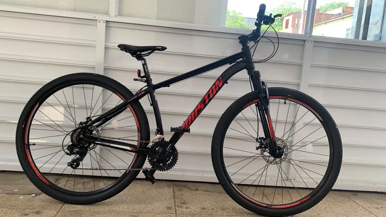 Bicicleta nova, sem uso, apenas tirada da caixa e montada!!