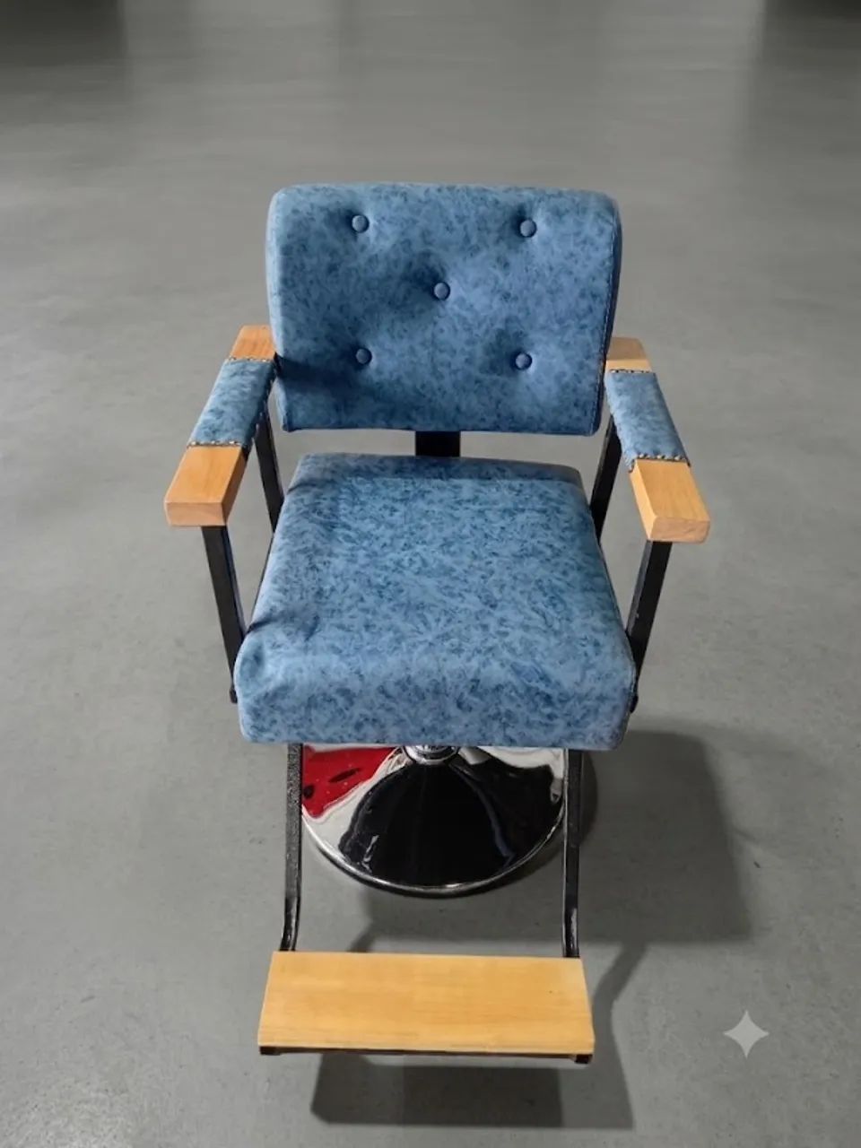Cadeira de Barbeiro Hidráulica Retro Azul 